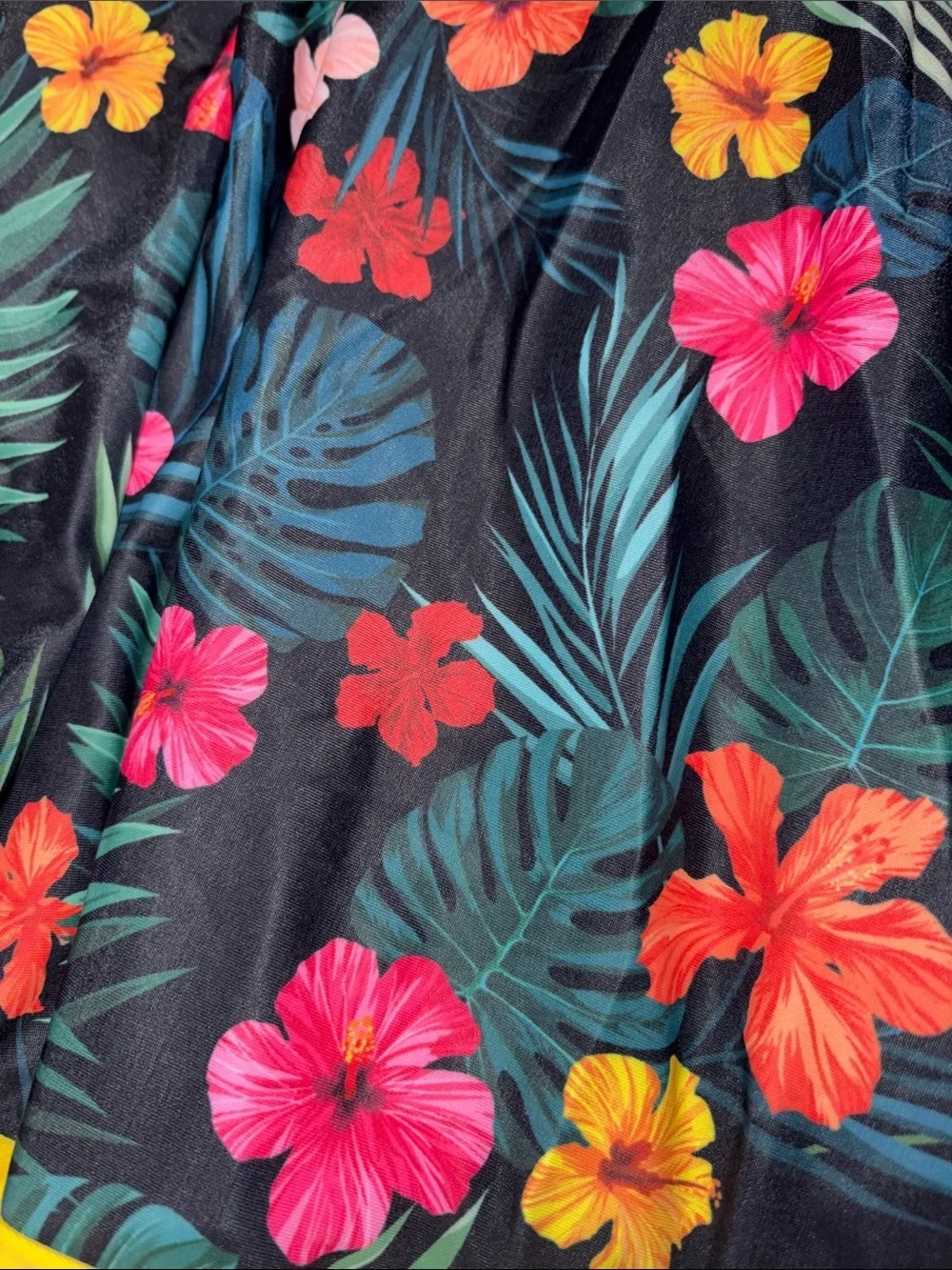 Cupshe Black Floral Tankini with Yellow Trim